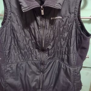 Columbia vest
